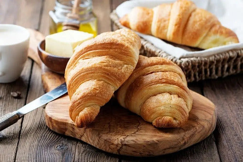 Kit 4 Un Margarina Folhada Croissant Amélia 2 Kg 80% Lipidio